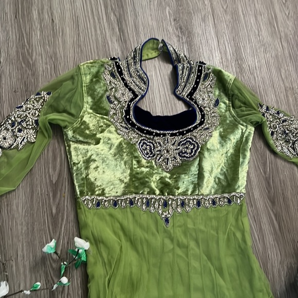 Indian Formal Dress (S/M fit) - Picture 2 of 5